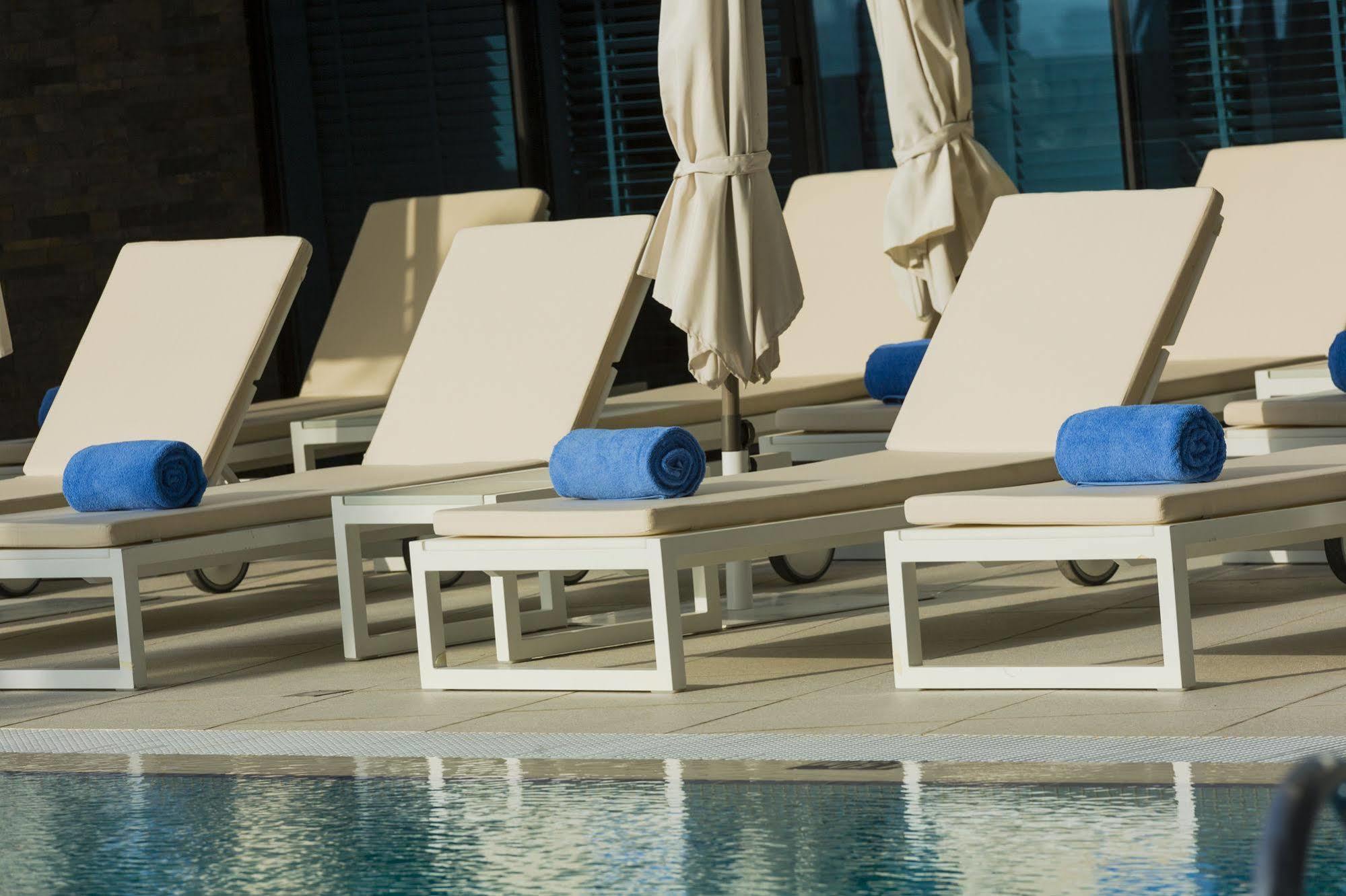 Adagio Premium Dubai Al Barsha Aparthotel Buitenkant foto