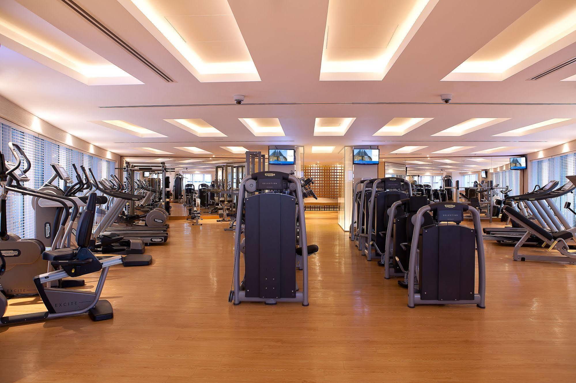 Adagio Premium Dubai Al Barsha Aparthotel Buitenkant foto